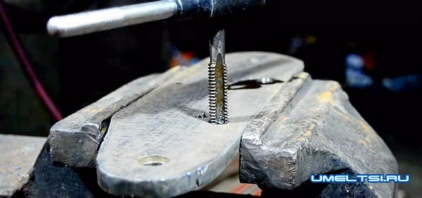 Гильотина для резки листового металла