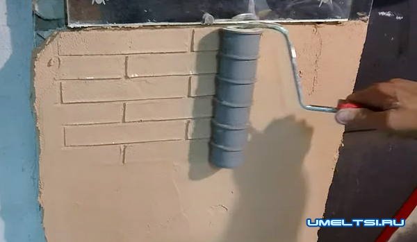 валик для имитации кирпичной кладки