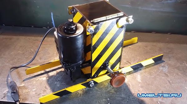 Электрический орехокол Электрический орехокол