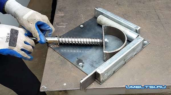 струбцина быстрозажимная угловая