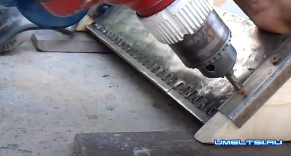 для быстрого нанесения клея на плитку