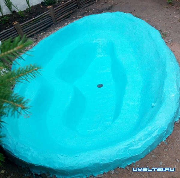 Декоративный пруд