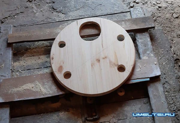 Делаем винный столик