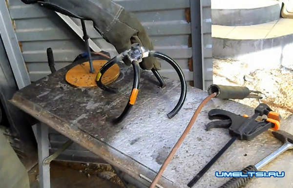 Ручной культиватор из пружины Ручной культиватор из пружины