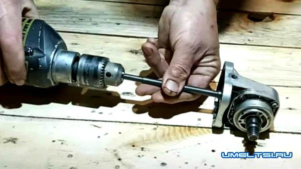 из дрели для чистки ковров