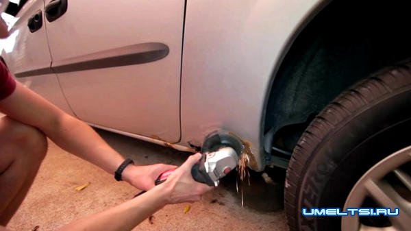 Ржавые дыры в кузове авто