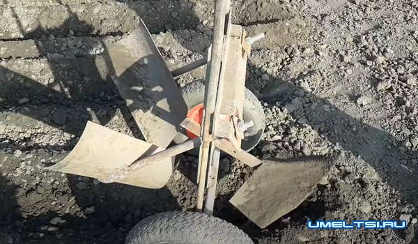 Самодельный плужок-окучник для посадки картофеля Самодельный плужок-окучник для посадки картофеля