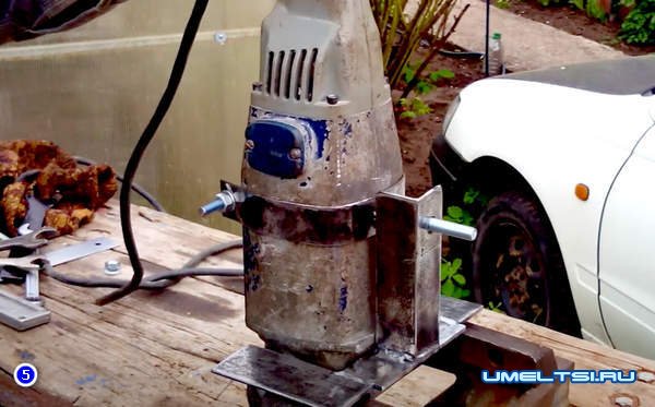 Делаем стойку для болгарки