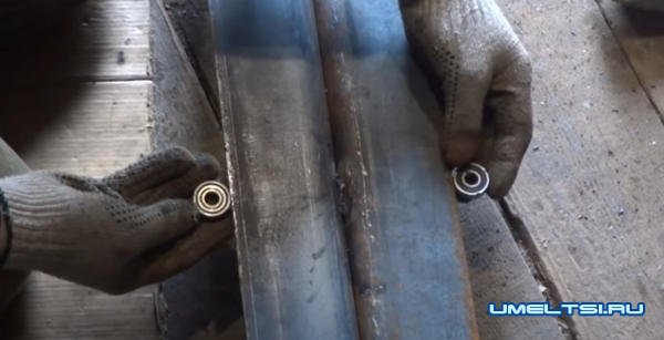 Далаем мини пилораму из бензопилы Далаем мини пилораму из бензопилы