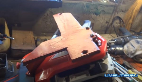 Далаем мини пилораму из бензопилы Далаем мини пилораму из бензопилы