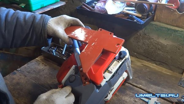 Далаем мини пилораму из бензопилы Далаем мини пилораму из бензопилы