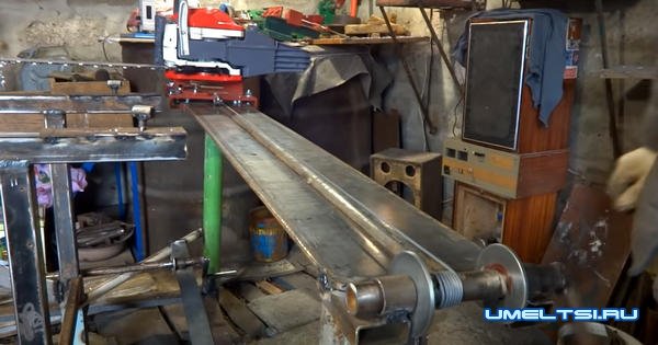 Далаем мини пилораму из бензопилы Далаем мини пилораму из бензопилы