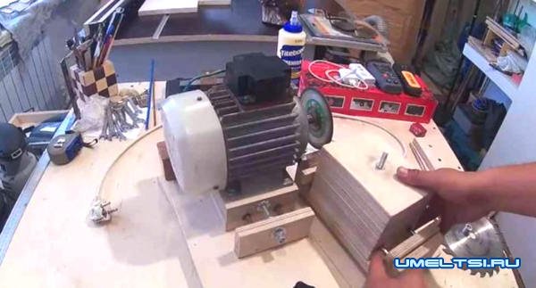 Заточной станок для пильных дисков