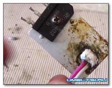 Способ припаяться к алюминию