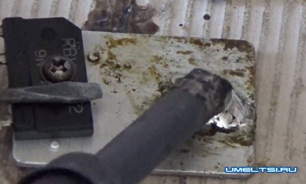 Способ припаяться к алюминию